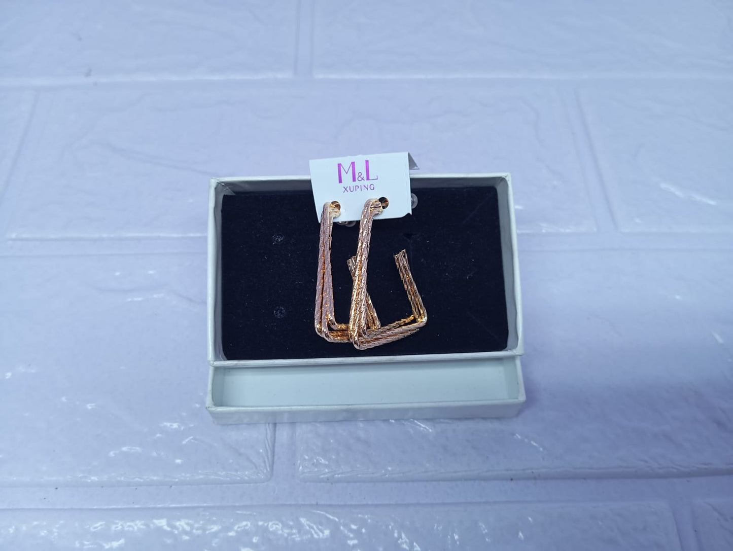 ARETES