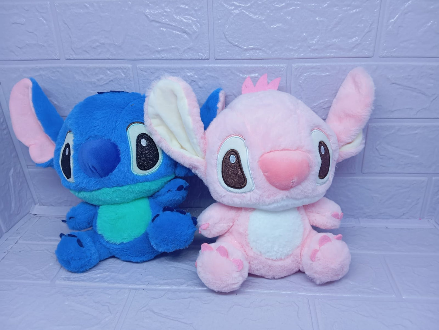 STICH Y ANGELA