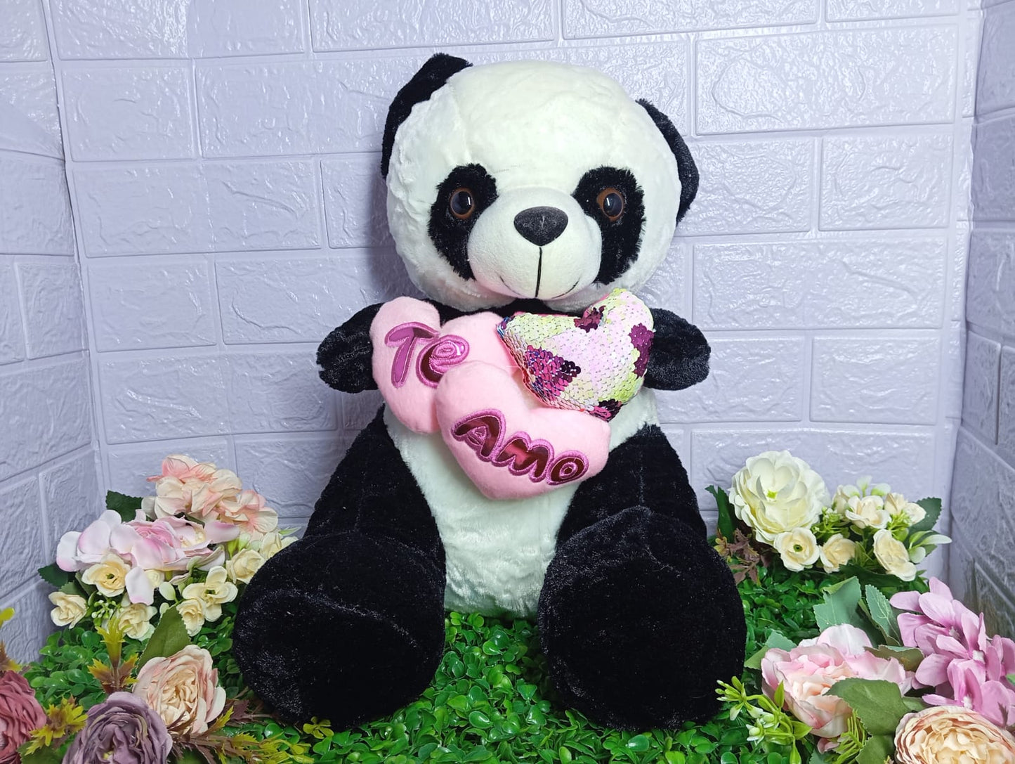 PANDA TRES CORAZONES