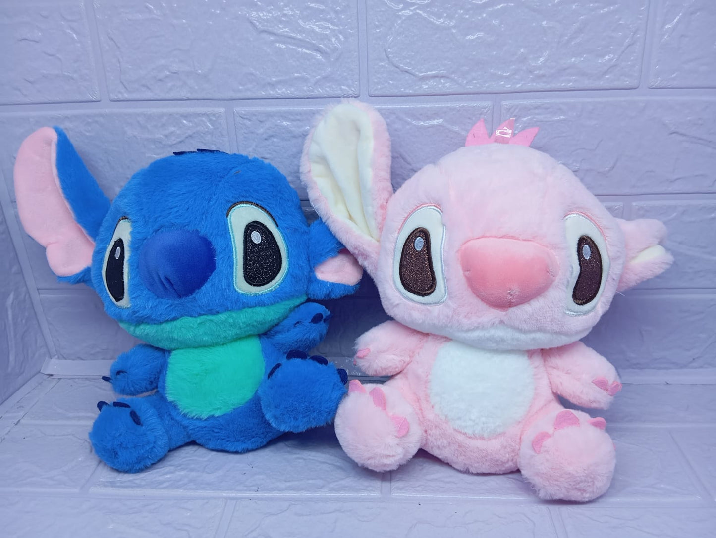 STICH Y ANGELA