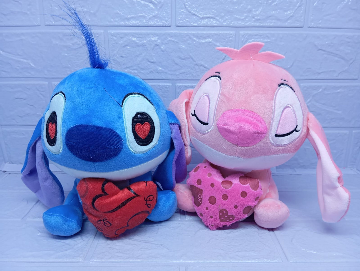 PAREJA STICH Y ANGELA ENAMORADO