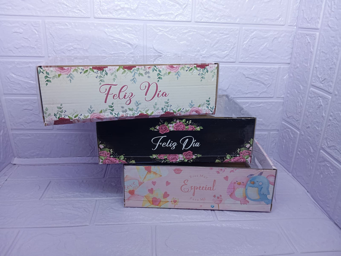 CAJA 25CM X 18CM X 8CM