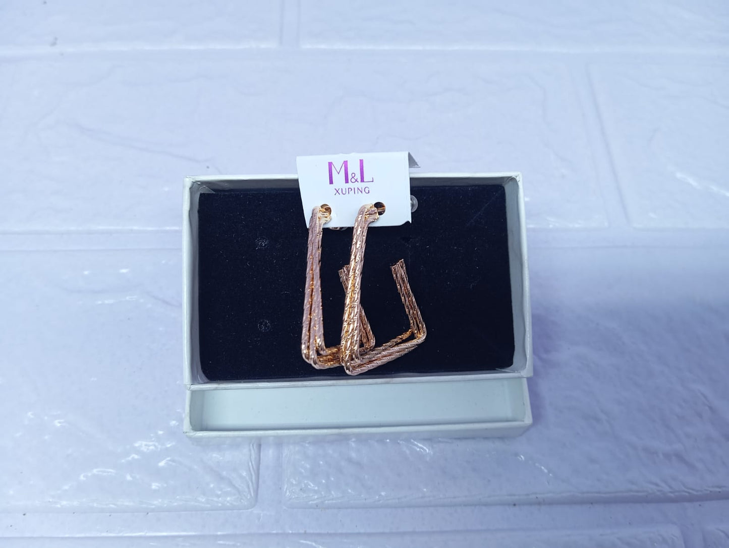 ARETES