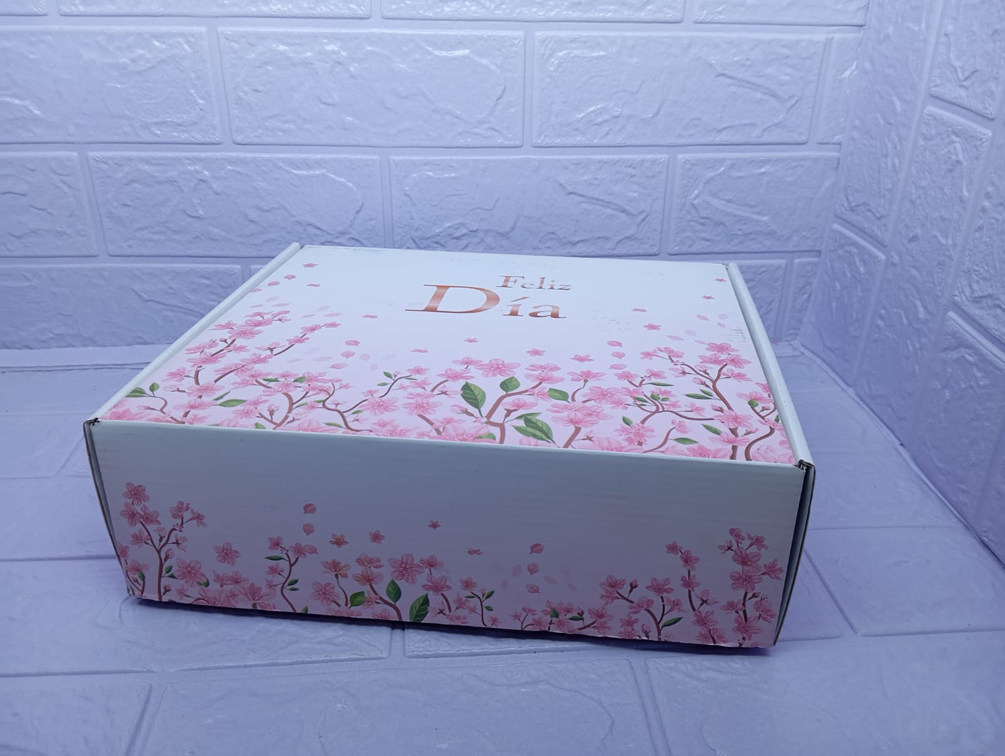 CAJA DE REGALO 30CM X 25CM X 9CM