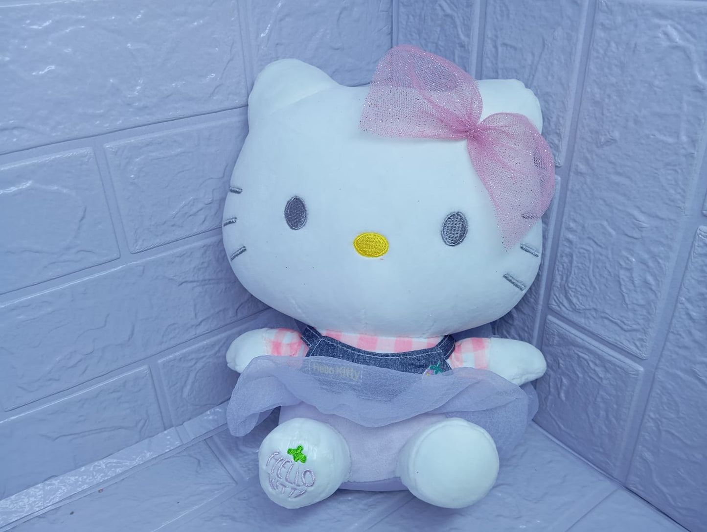 HELLO KITTY CON VESTIDO