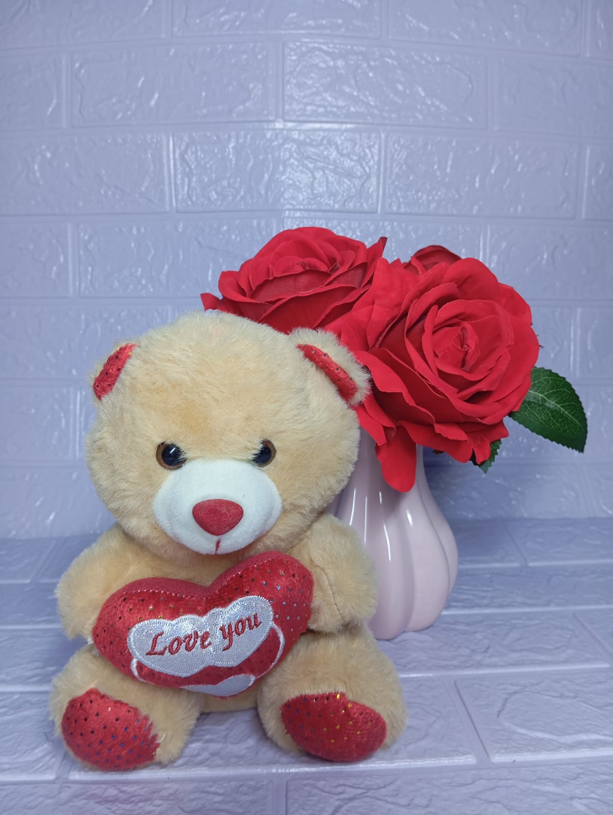 MINI BOX DE ROSAS & PELUCHE MUSICAL