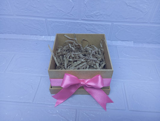 CAJA DE MADERA 13CM X 13CM