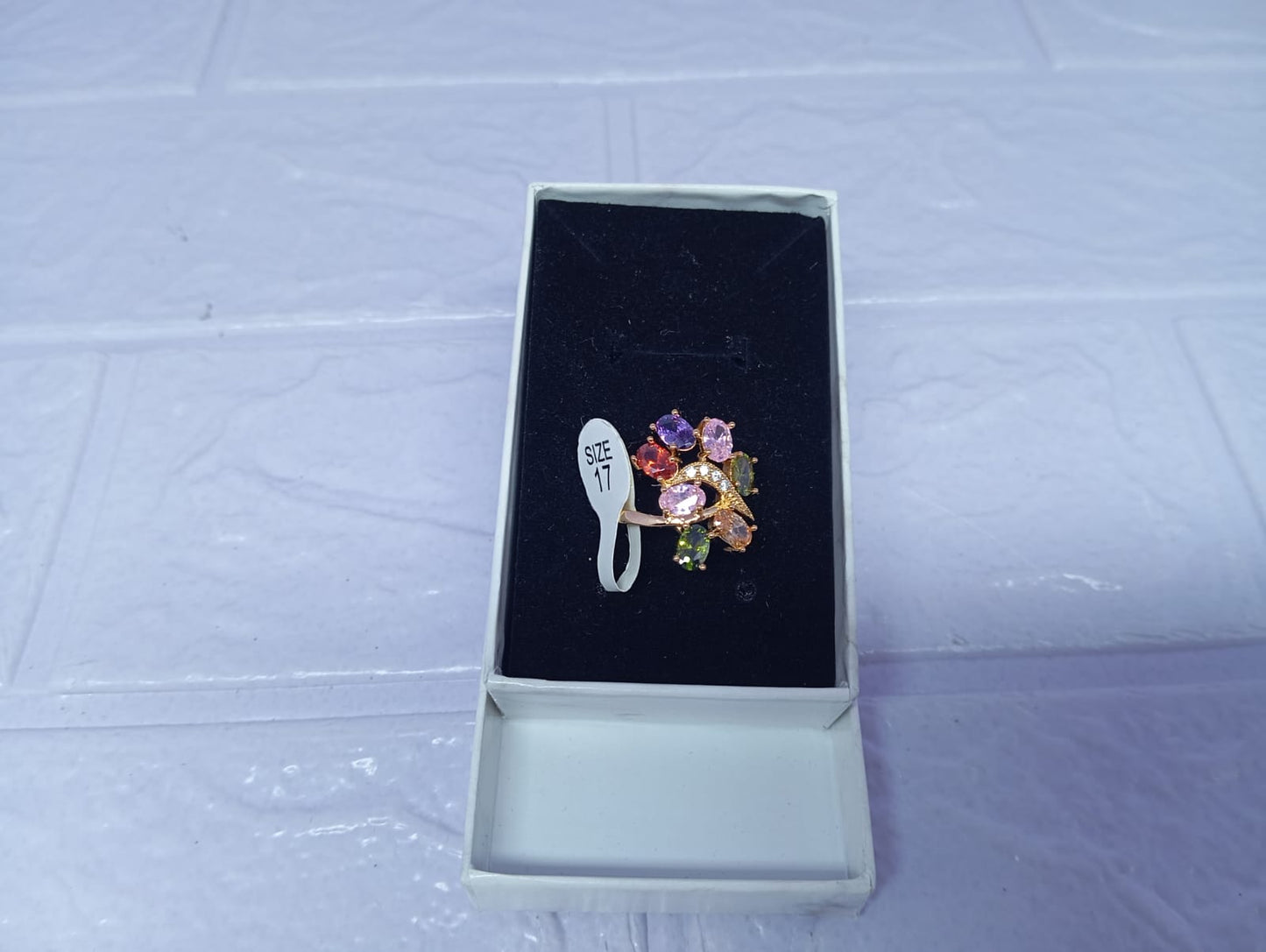 ANILLO DE PIEDRAS